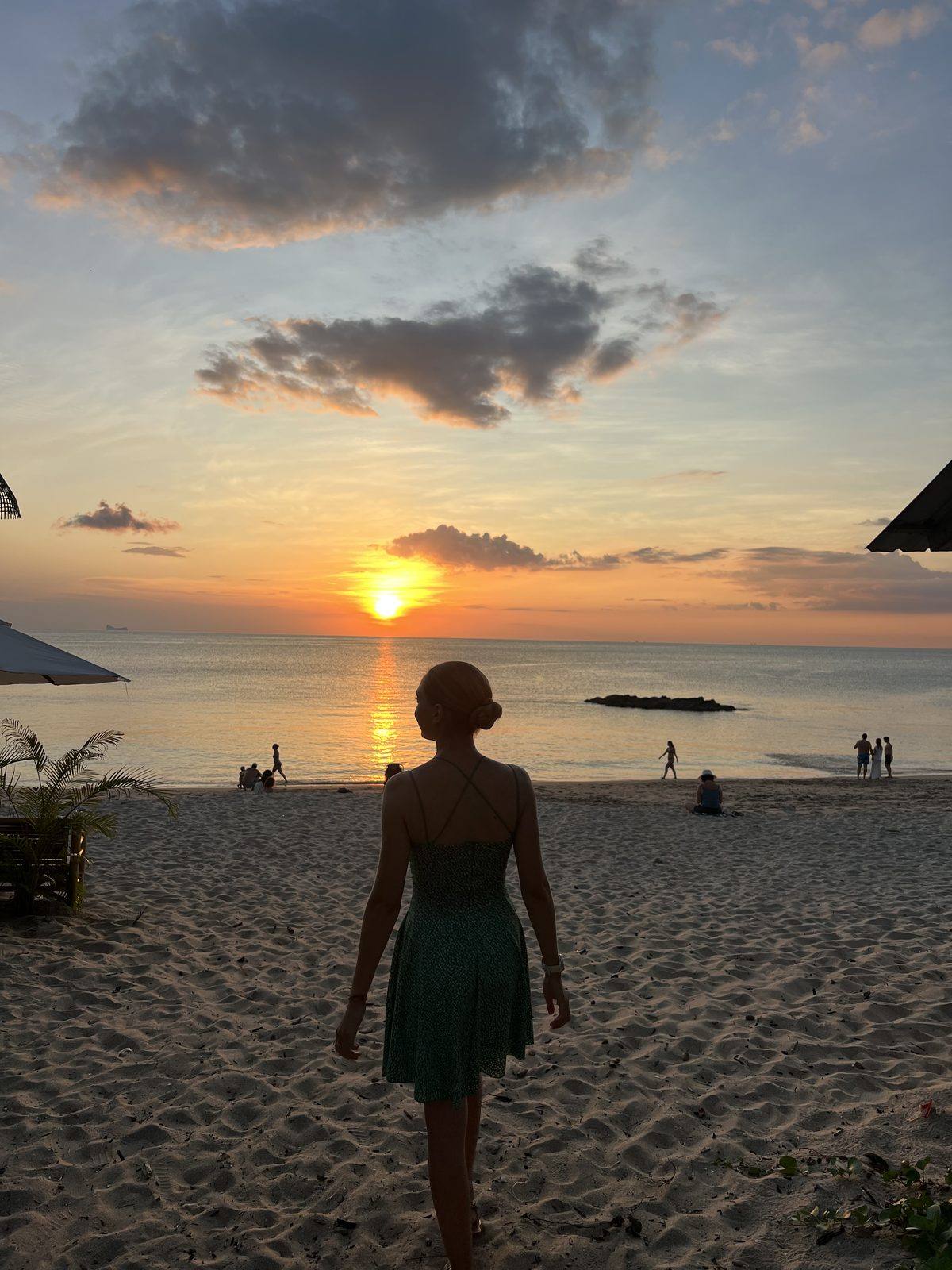 Coucher de soleil sur la plage de Koh Lanta